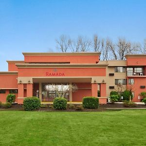 Ramada By Wyndham Tukwila Southcenter